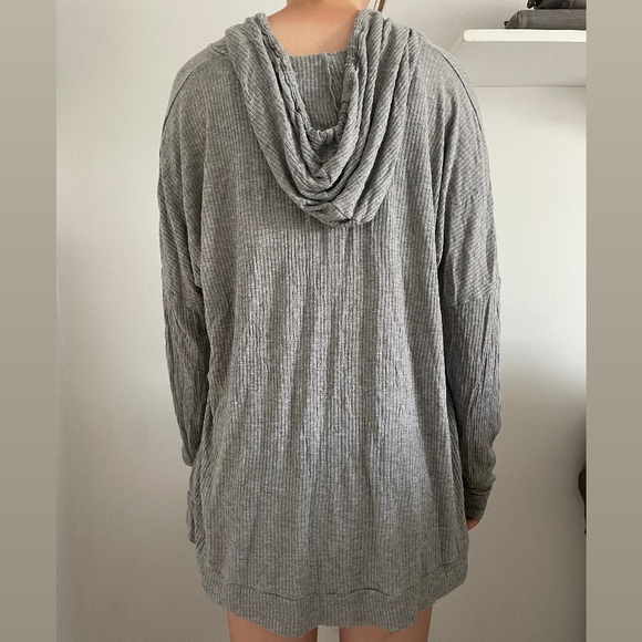 Oversized Grey Hoodie - Picture 3 of 4